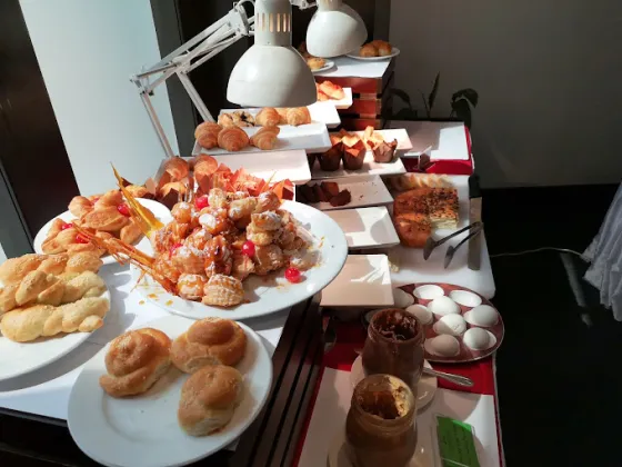 فضای رستورانی و صبحانه هتل هاوارد جانسون بر دبی  196239