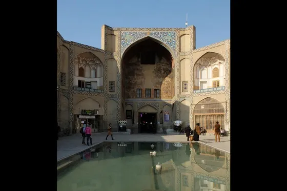 تصویر 91997 سردر بازار قیصریه