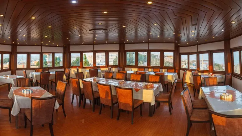 تصویر 92505 فضای رستورانی و صبحانه هتل ساحل طلایی قشم 