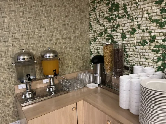 فضای رستورانی و صبحانه هتل جورج بای سافرون دبی 196314