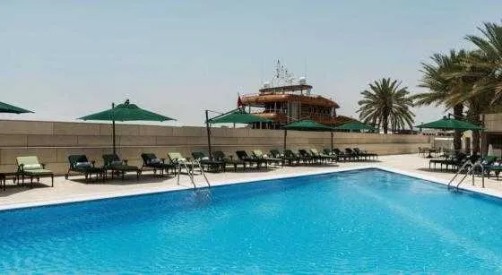 استخر هتل شرایتون کریک تاور دبی 45974