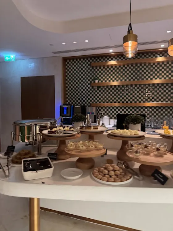 فضای رستورانی و صبحانه هتل هیلتون دبی کریک 196466