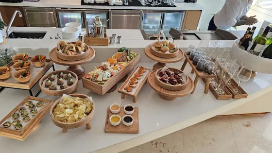 فضای رستورانی و صبحانه هتل هیلتون دبی کریک 196465