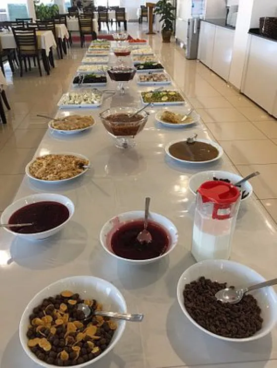 فضای رستورانی و صبحانه هتل رسمینا وان 189220