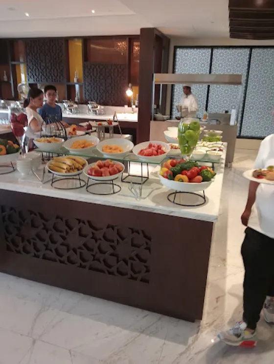 فضای رستورانی و صبحانه هتل کارلتون تاور دبی 196221