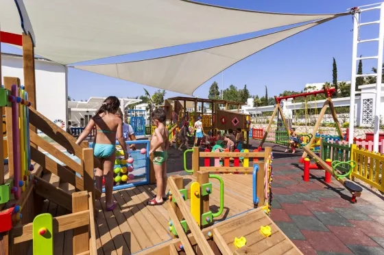 فضای سرگرمی هتل کارمیر ریزورت کمر آنتالیا 98122