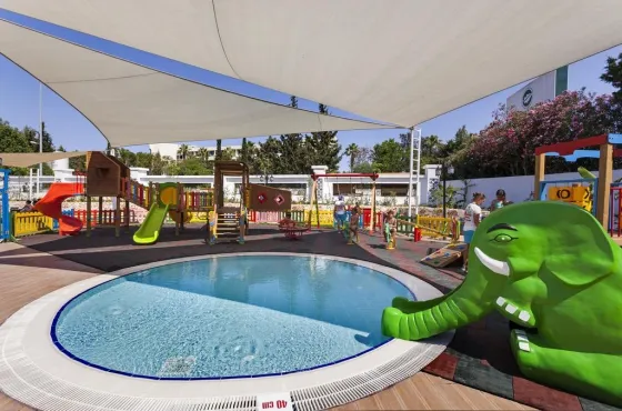 استخر هتل کارمیر ریزورت کمر آنتالیا 98112