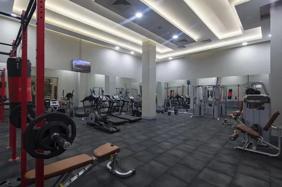 باشگاه ورزشی هتل دوسینیا لاکچری کمر آنتالیا 98156
