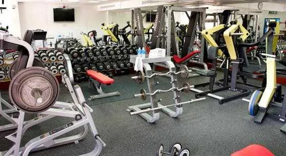 باشگاه ورزشی هتل رادیسون بلو، دبی دیره کریک 46423