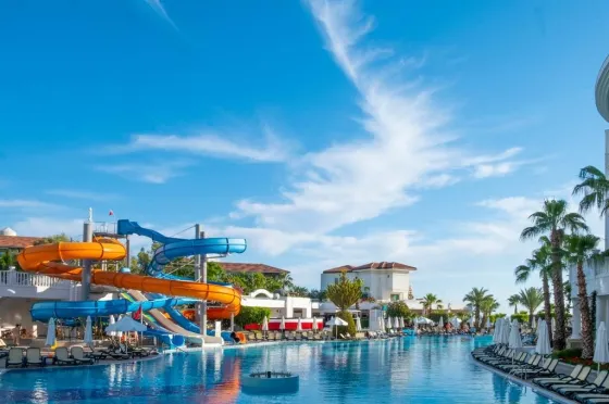 استخر هتل آلبا کویین سیده آنتالیا 98240