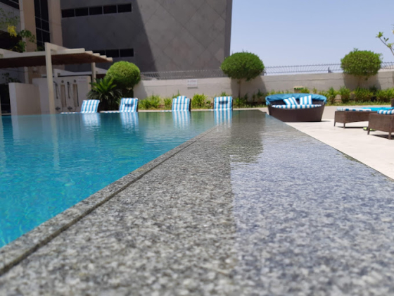 استخر هتل ایبیس کریک ساید دیره دبی 196306
