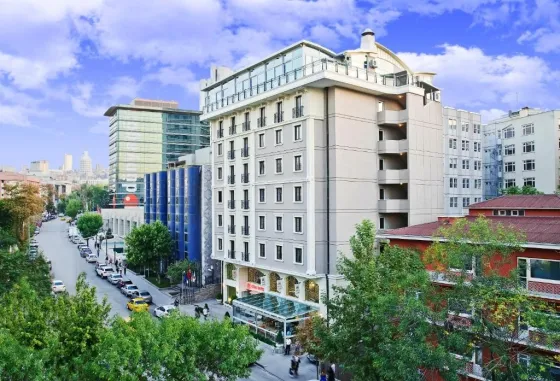 نمای بیرونی هتل میداس آنکارا 99690
