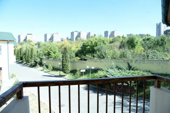 فضای بیرونی هتل ارمنیا ویلیج پارک ایروان 99725