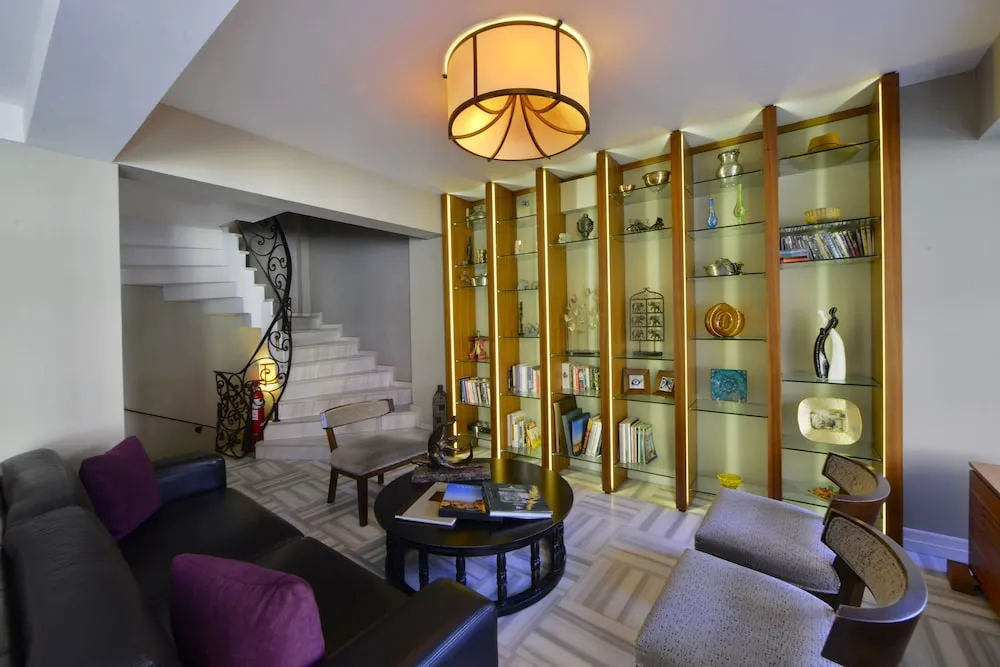 لابی هتل آگورا لایف استانبول 102830