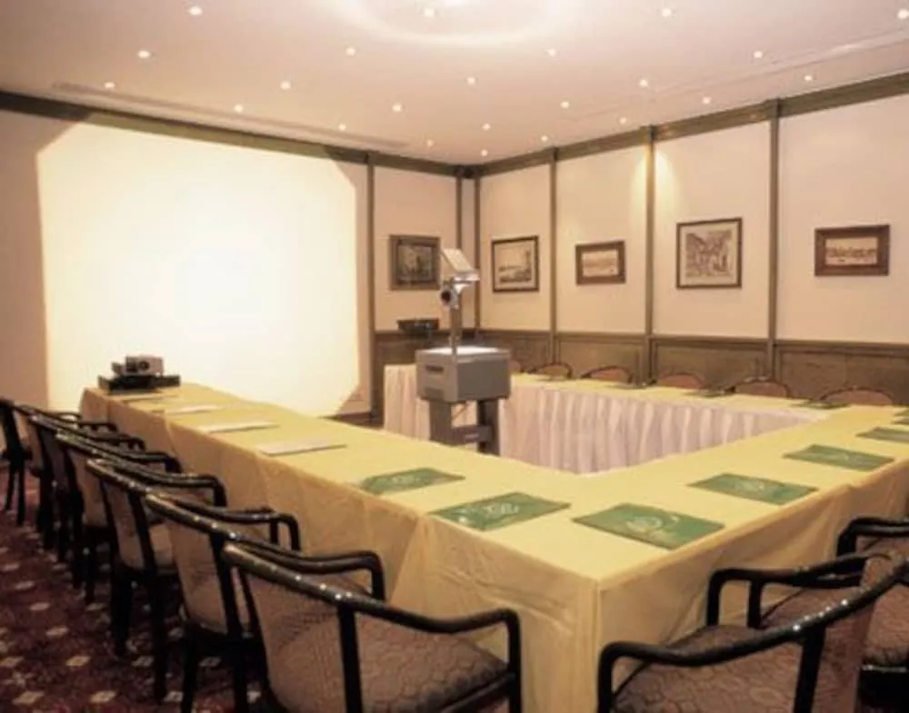 اتاق جلسات هتل رویال استانبول 103356