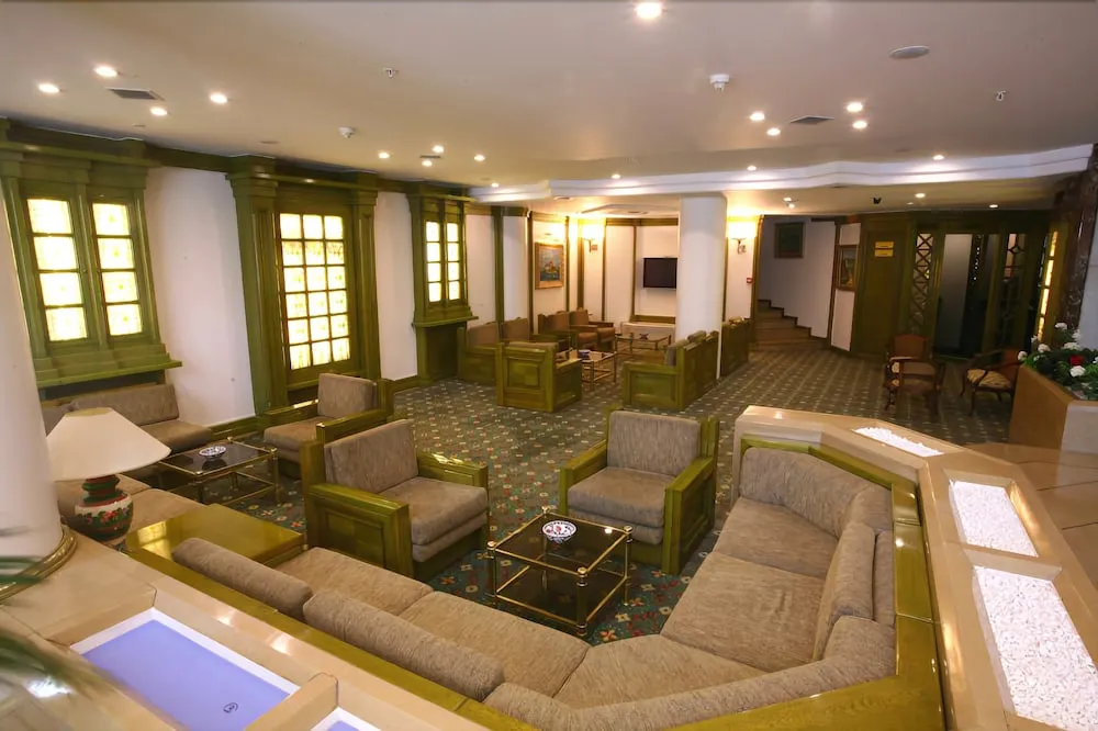 لابی هتل رویال استانبول 103358