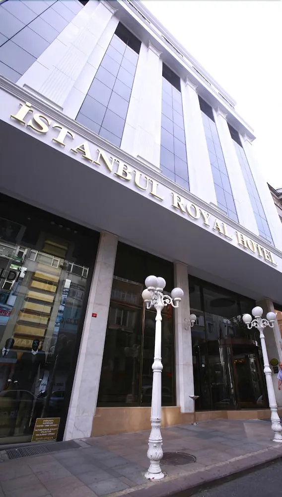 نمای بیرونی هتل رویال استانبول 103366