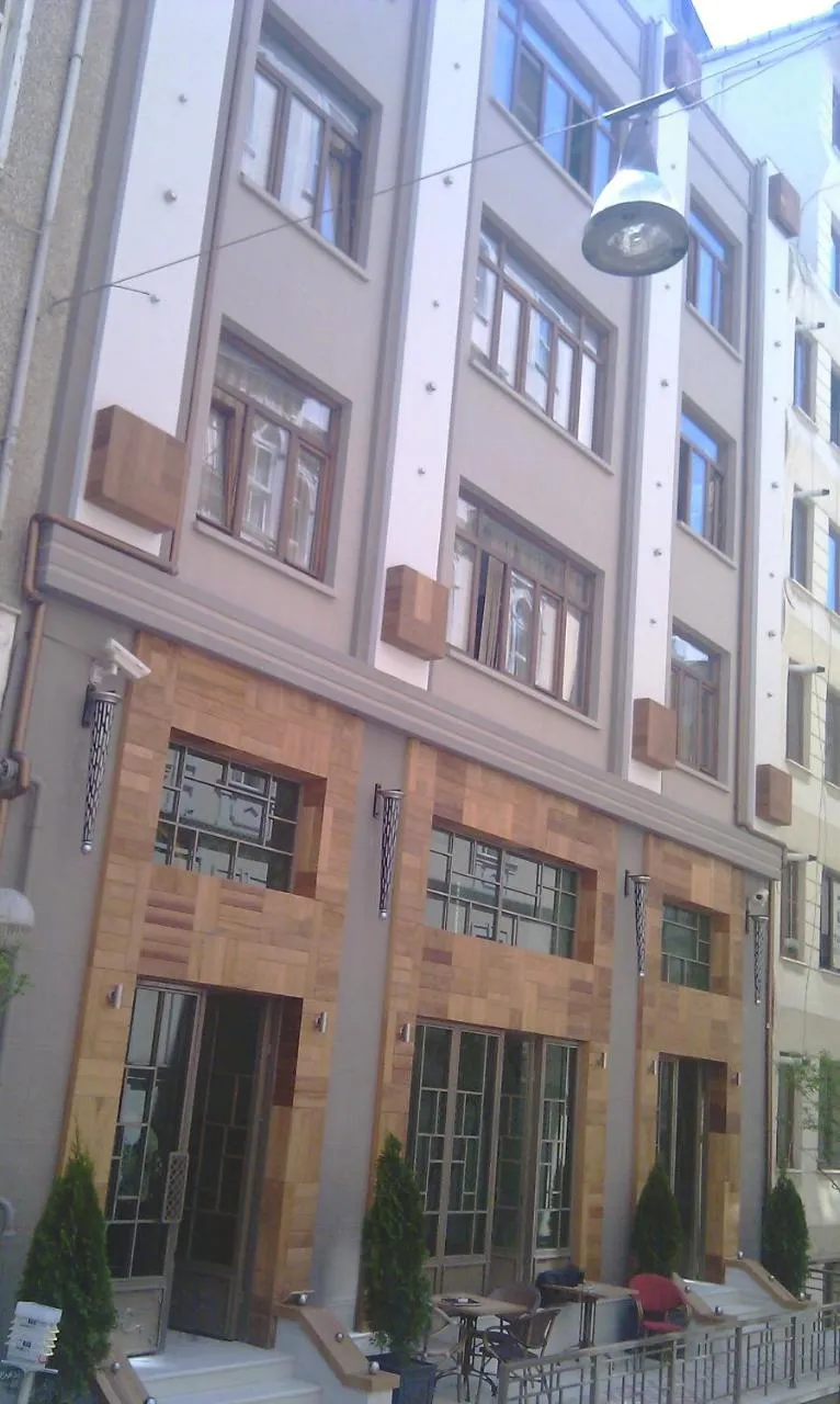 نمای بیرونی هتل کولاج پرا استانبول 104643