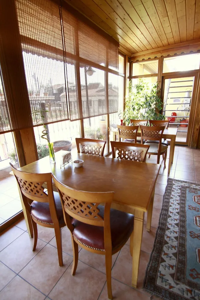 فضای رستورانی و صبحانه هتل اویان استانبول 105400