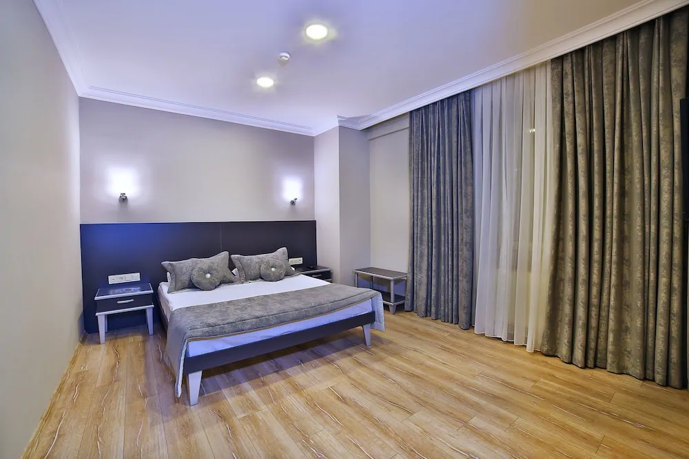 فضای اتاق های هتل سانلی سوئیت استانبول 105852