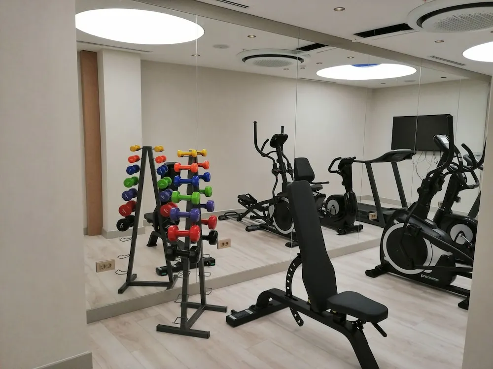 باشگاه ورزشی هتل استانبول بومونتی 106248