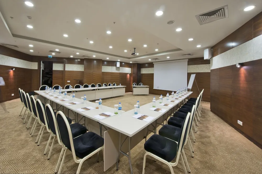 اتاق جلسات هتل گرند اس استانبول 107940