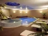 استخر هتل مرکور آلتونی زاده استانبول 109968 100