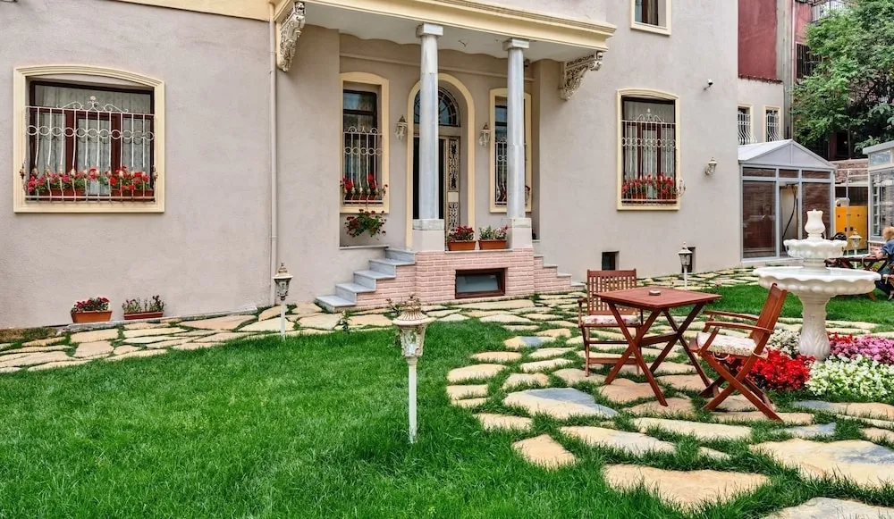 فضای بیرونی هتل اندران استانبول 110361