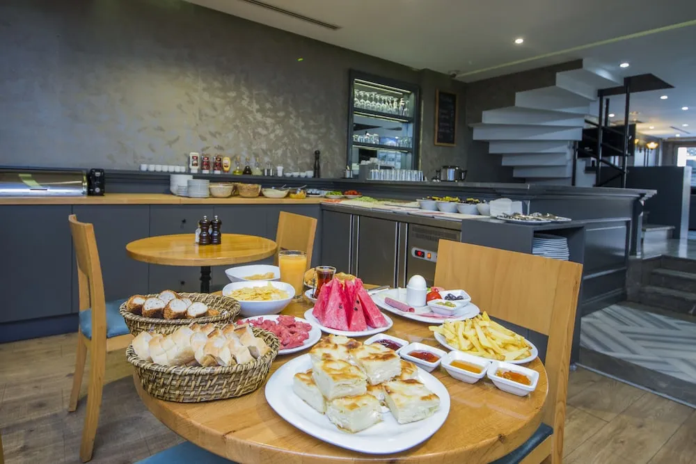 فضای رستورانی و صبحانه هتل آستون رزیدنس استانبول 111445