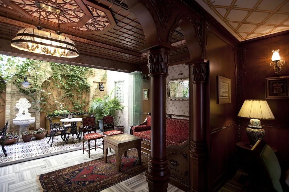 فضای بیرونی هتل نیلز استانبول 111811