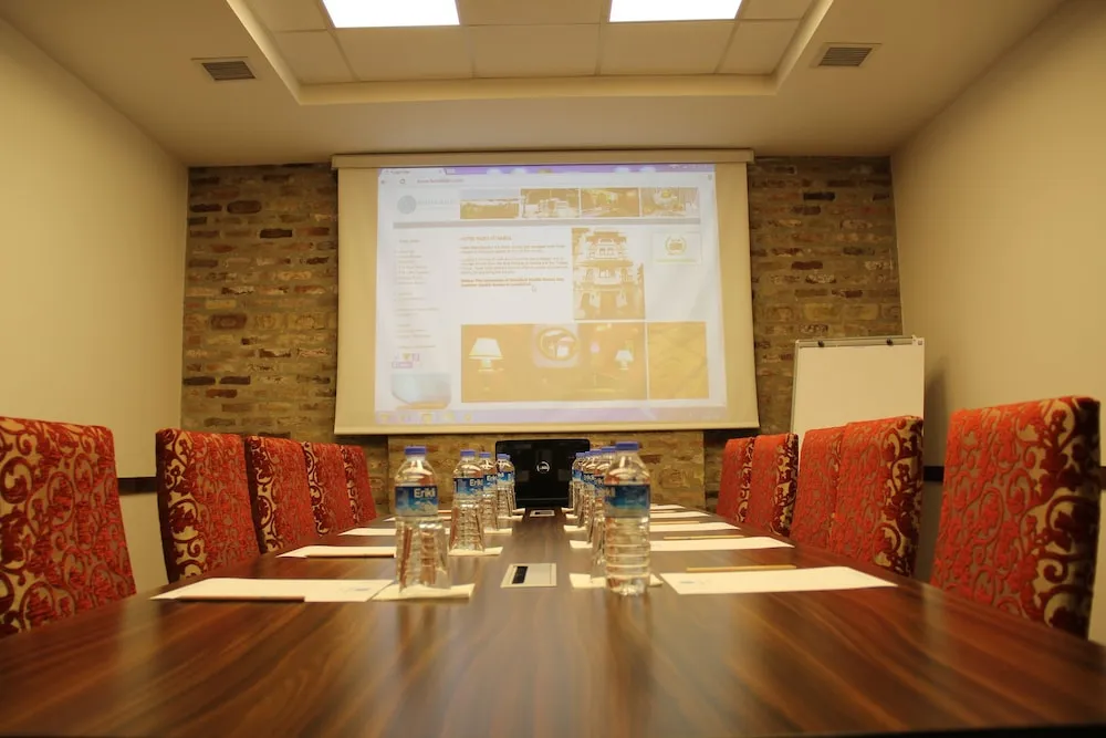 اتاق جلسات هتل نیلز استانبول 111831