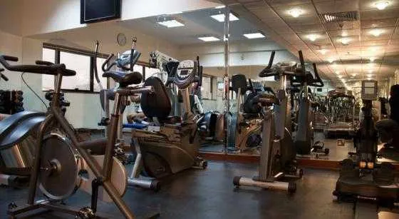 باشگاه ورزشی هتل آواری دبی 47301