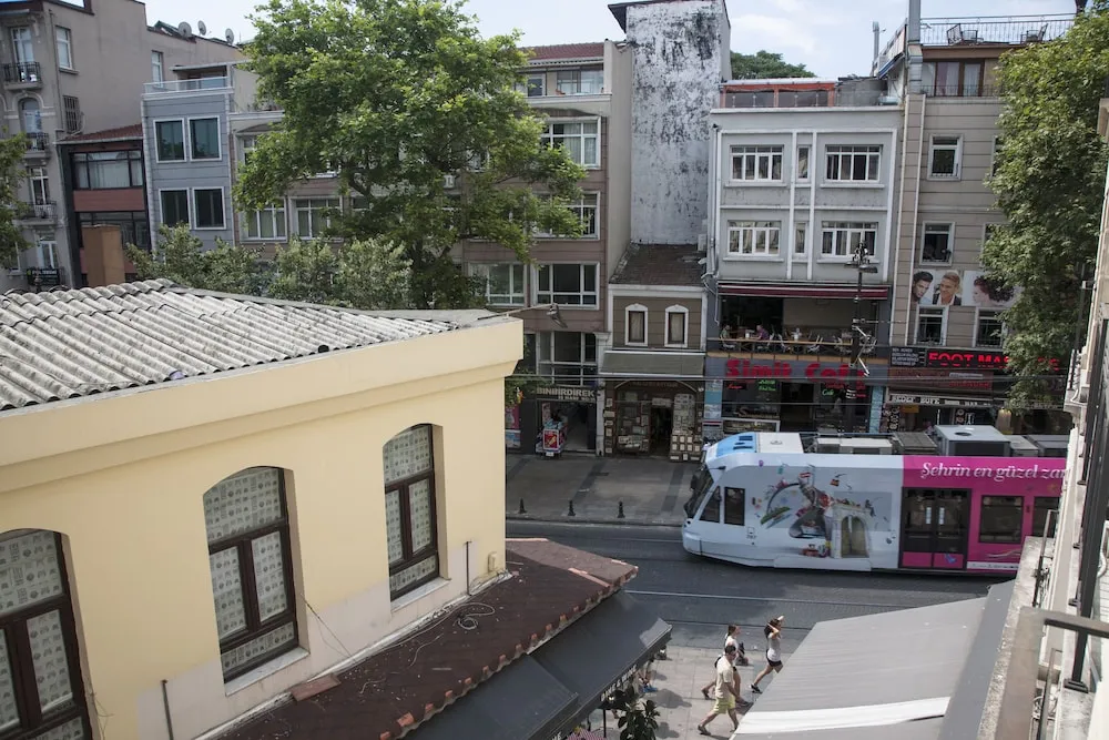 فضای بیرونی هتل فاروس الد سیتی استانبول 117510