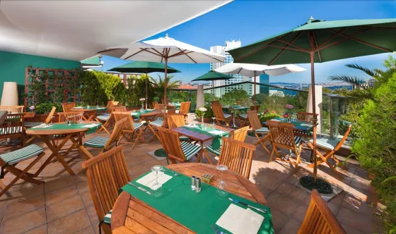 تصویر 120455 فضای بیرونی هتل گرمیر پالاس استانبول 