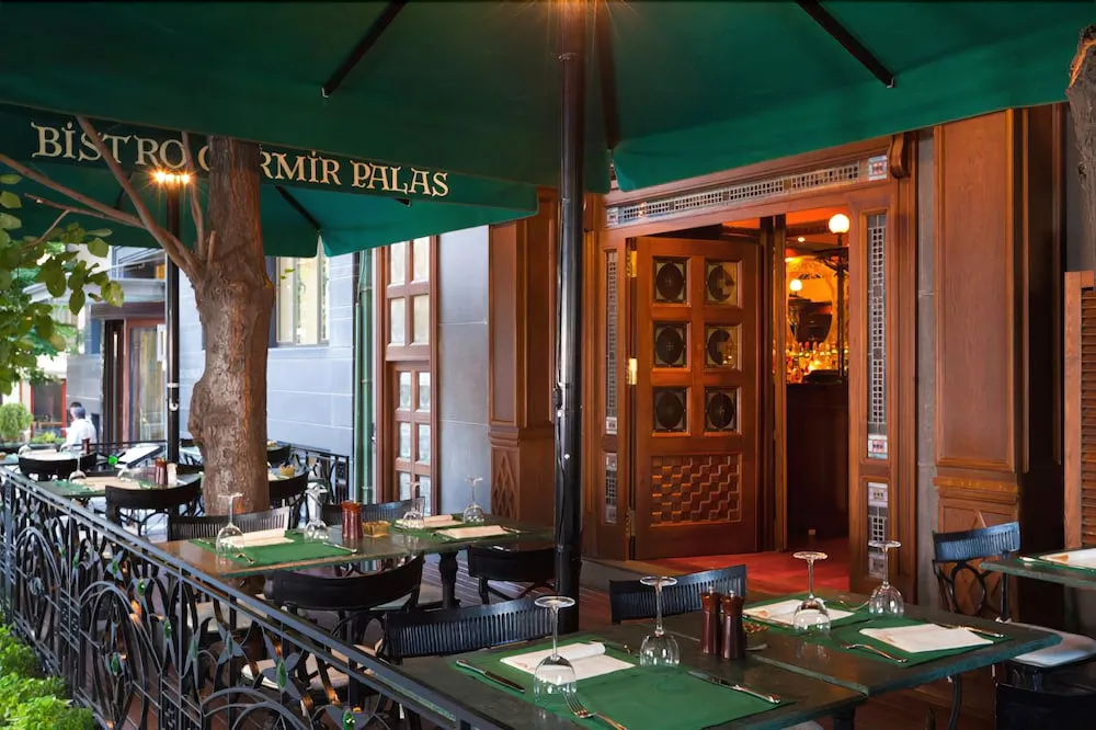 فضای بیرونی هتل گرمیر پالاس استانبول 120478