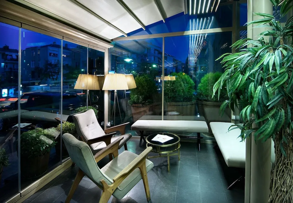 لابی هتل ستیا شیشلی استانبول 120503