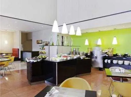 فضای رستورانی و صبحانه هتل ایبیس الرقه دبی  47652