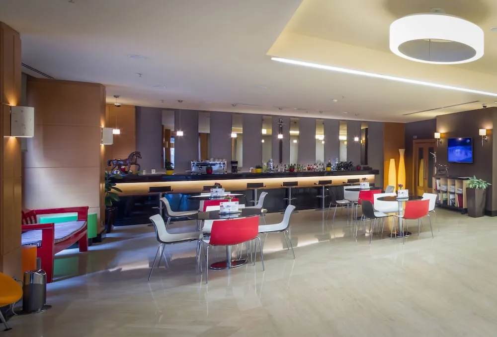 فضای رستورانی و صبحانه هتل مید تاون استانبول 123976
