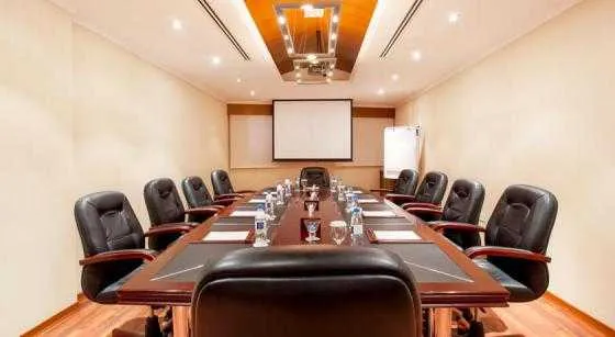 اتاق جلسات هتل هوارد جانسون پلازا بای ویندهام دبی 47826