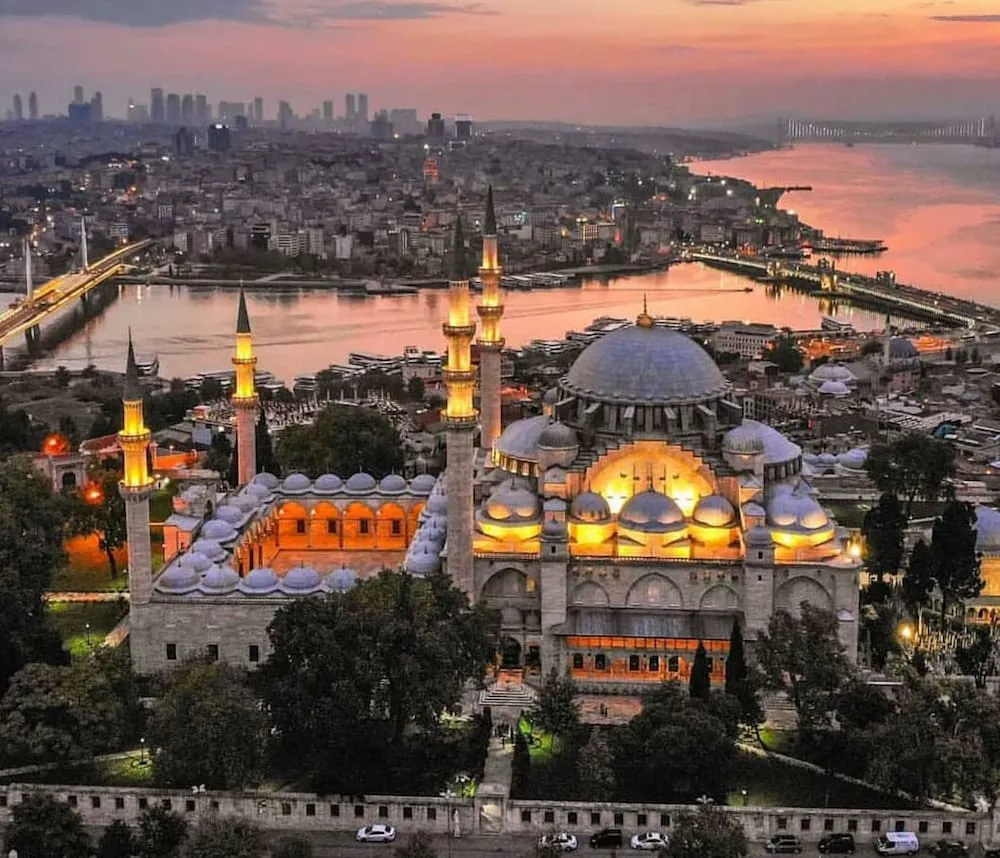 فضای بیرونی هتل امیرا پالاس استانبول 125023