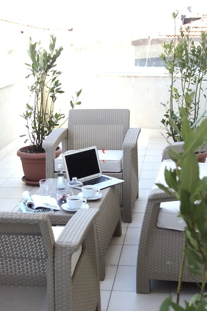 فضای بیرونی هتل ترکوز سوئیت بسفروس استانبول 125096