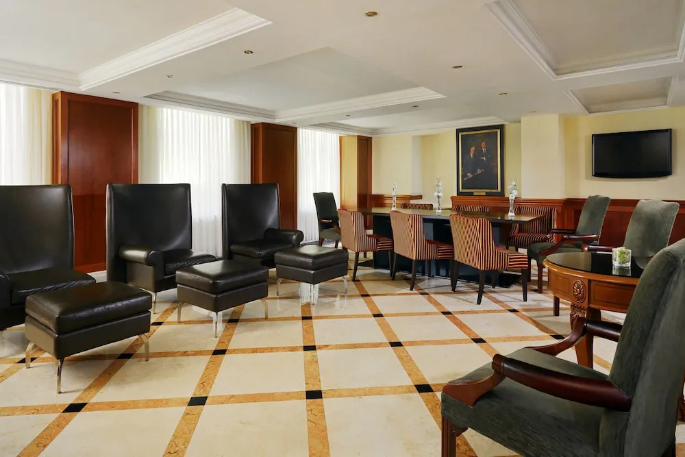 لابی هتل آرمانیا ماریوت ایروان 128785