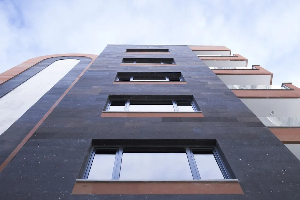 نمای بیرونی هتل نوا ایروان 129494