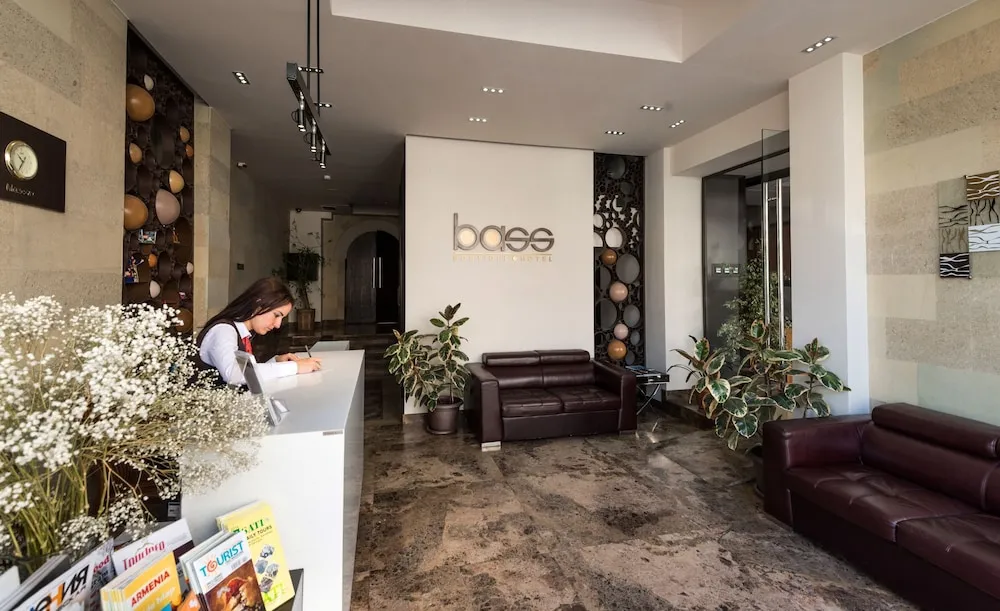 لابی هتل باس بوتیک ایروان 130319