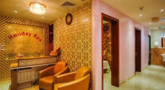 سونا و اسپا هتل هالیدی این داون تاون دبی 48220