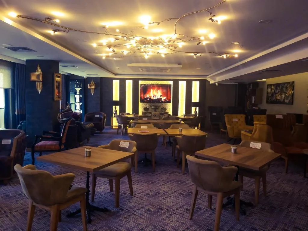 فضای رستورانی و صبحانه هتل روا ورلد وان 131729