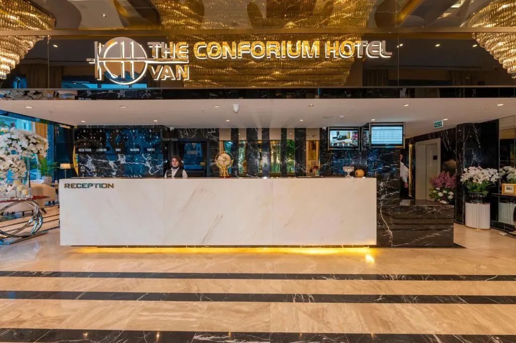 لابی هتل کانفریوم وان 131849