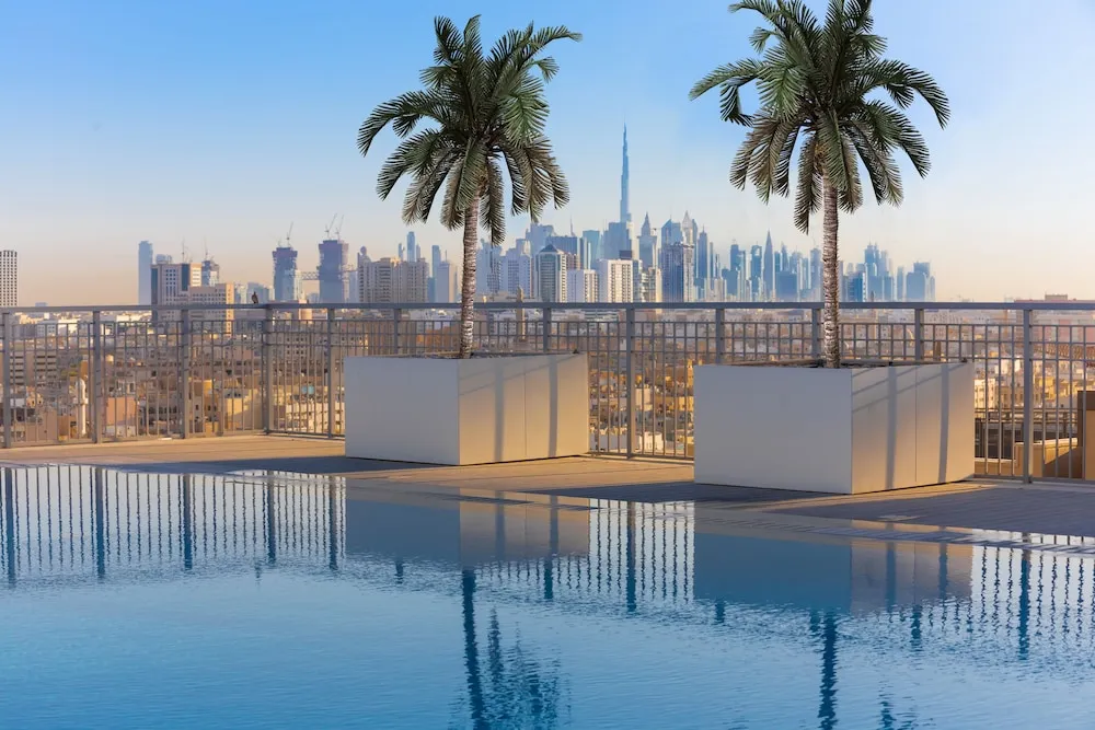 استخر هتل ویندهام دیره دبی 132173