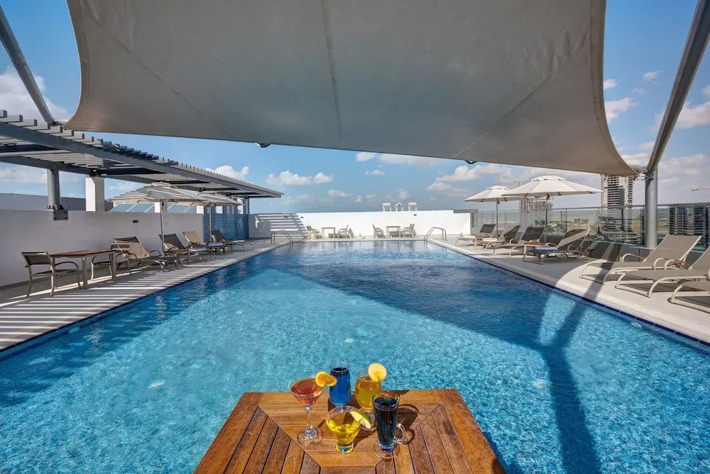 استخر هتل د اس هتل البرشا دبی 133275