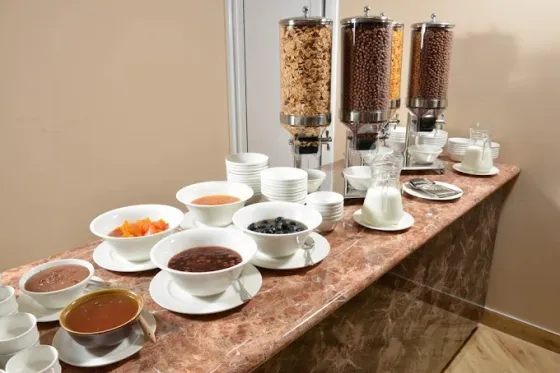 فضای رستورانی و صبحانه هتل آنی گرند ایروان 198238